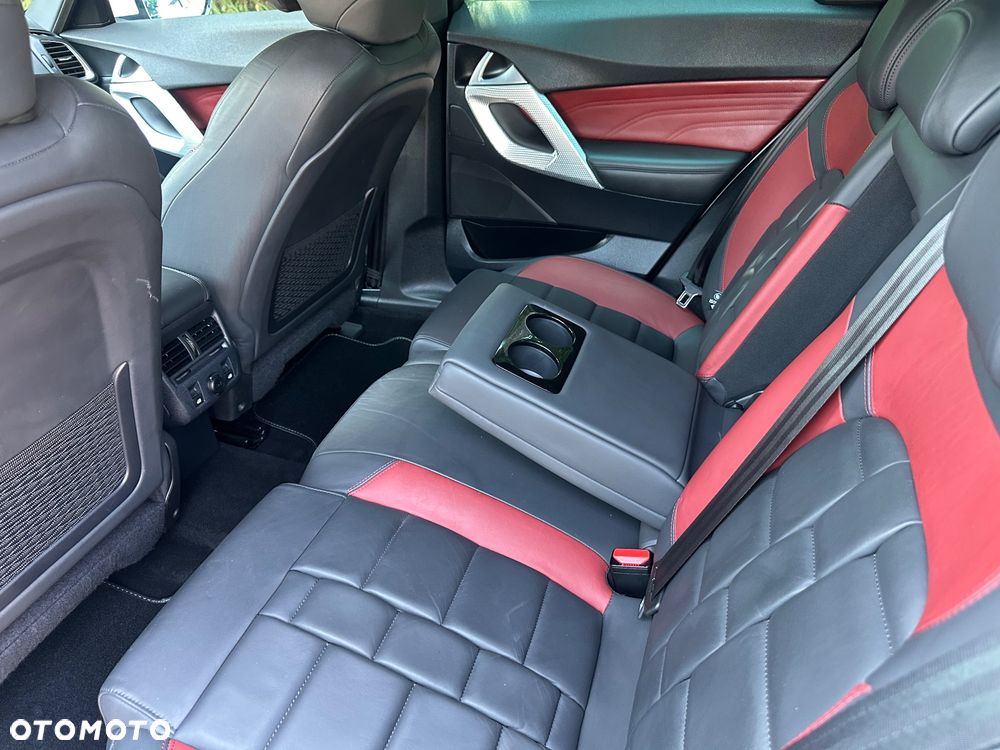 Citroën DS5 THP 155 SoChic - 8
