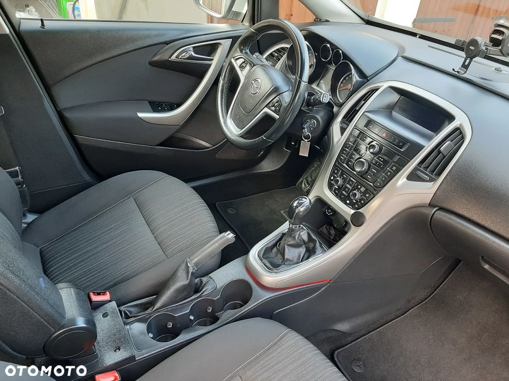 Opel Astra - 16
