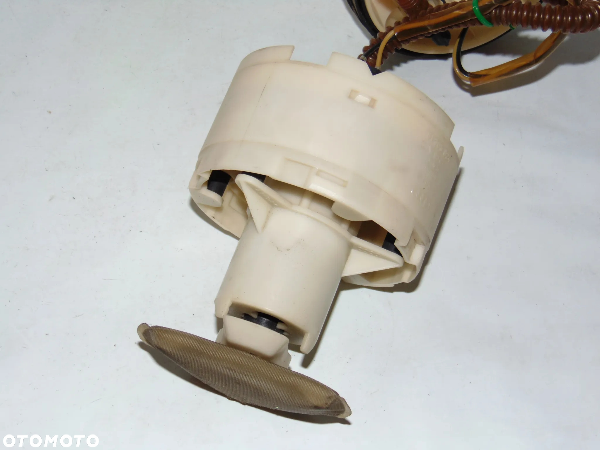 Pompa paliwa 8E0906087D VW Volkswagen Passat B5 benzyna 1.6 1.8 - 6