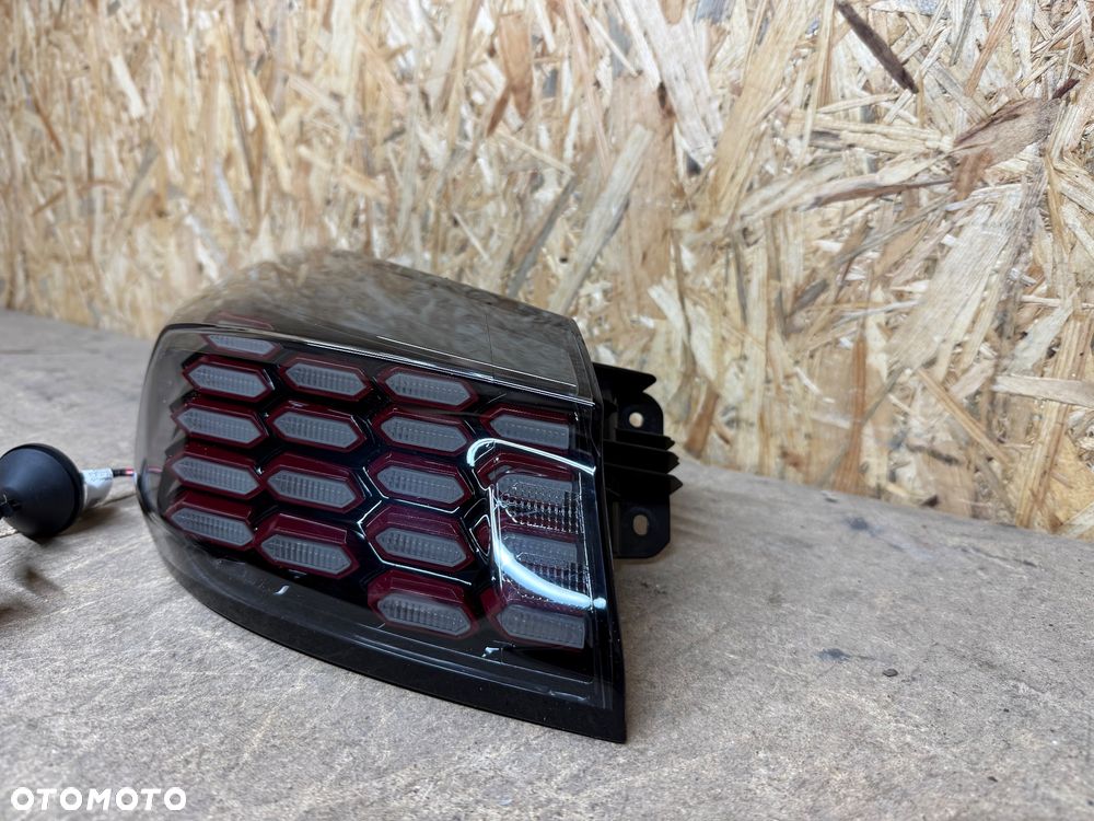 LAMPA TYŁ LEWA LED KIA XCEED GT LINE J7924-62060 - 11