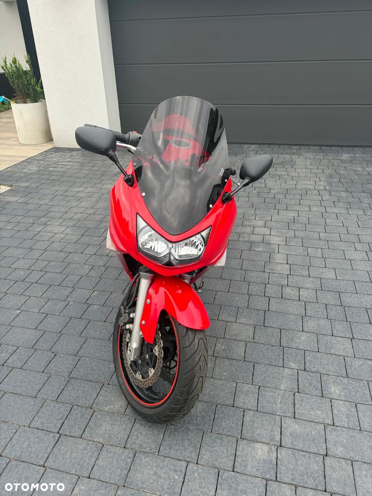 Kawasaki ER - 4