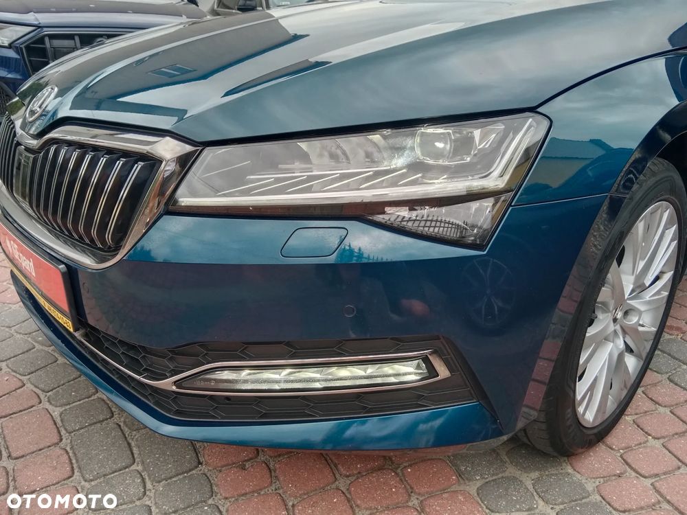 Skoda Superb 2.0 TDI SCR Style DSG - 8