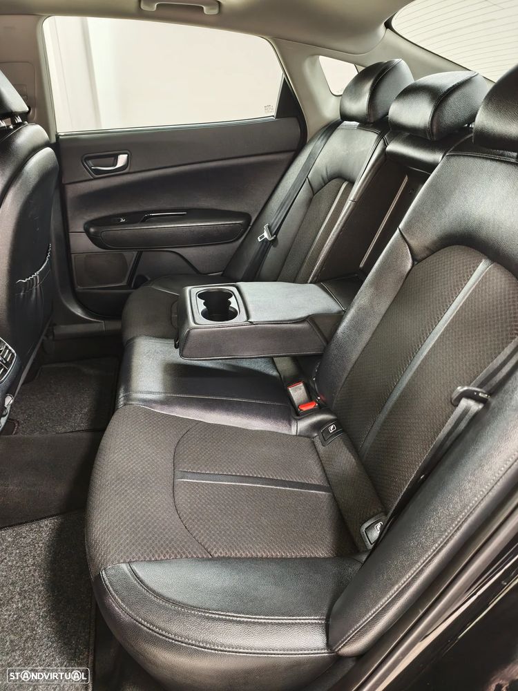 Kia Optima 1.7 CRDi TX - 28