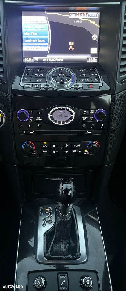 Infiniti FX 30 FX30d AWD Aut. S - 19