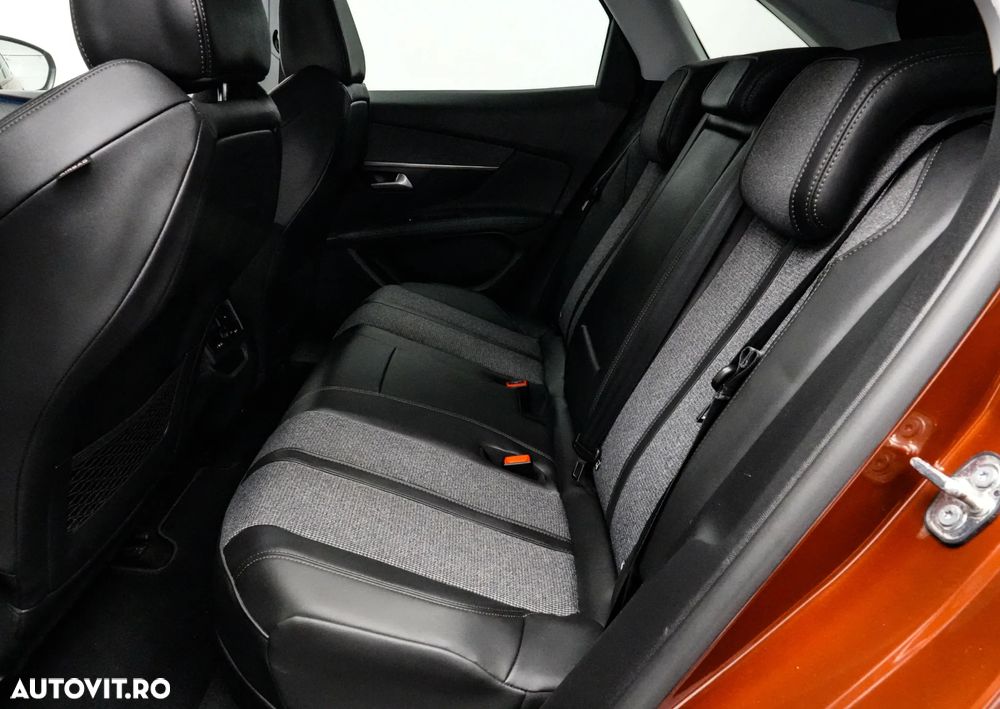 Peugeot 3008 PHEV 180 EAT8 Allure Pack - 16