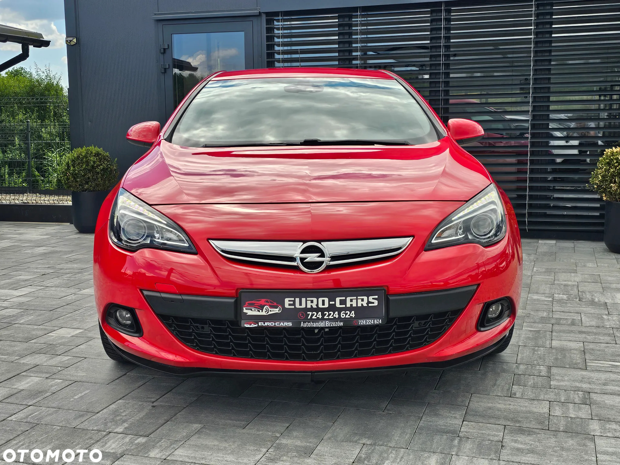 Opel Astra IV GTC 1.6 T Active - 3