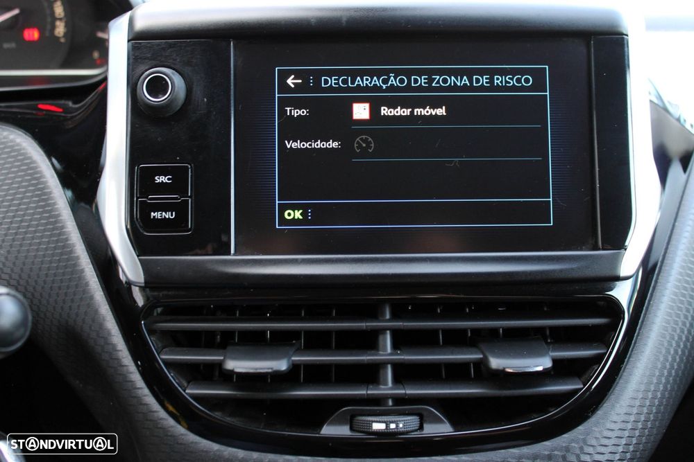 Peugeot 208 1.2 PureTech Signature - 15