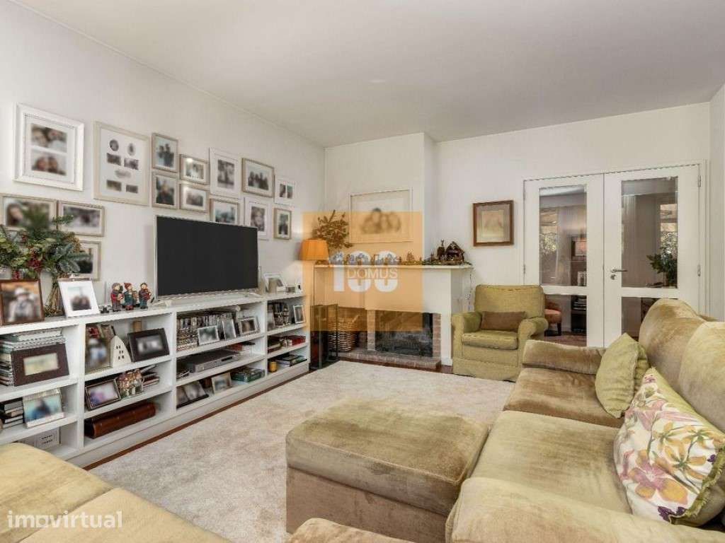 T3 duplex renovado com jardim em Leça da Palmeira - Grande imagem: 5/22
