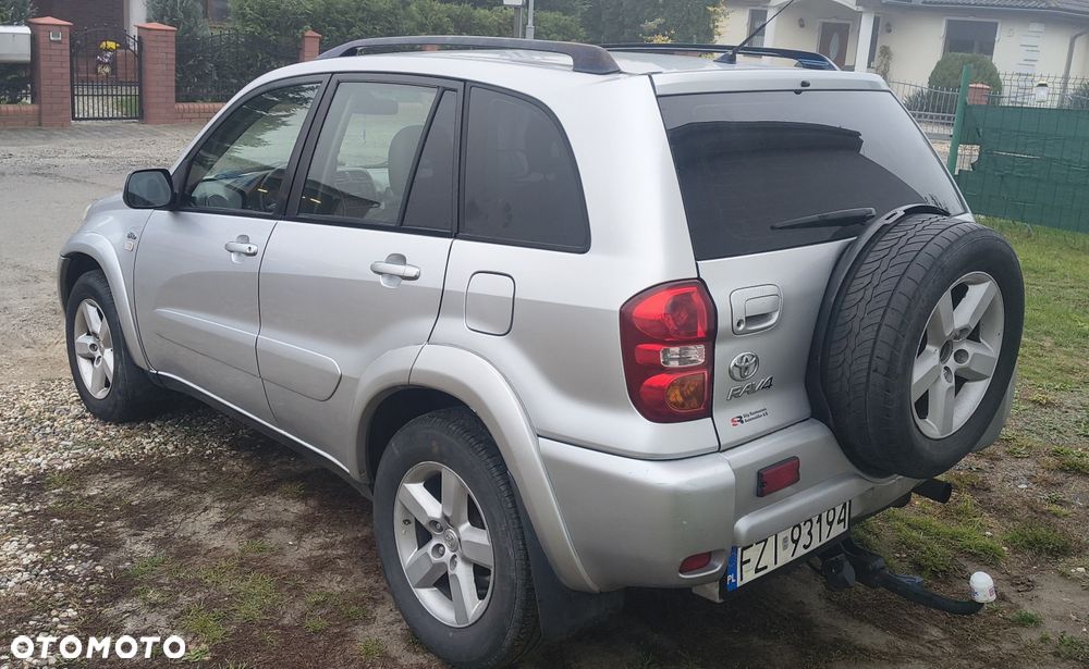 Toyota RAV4 - 3