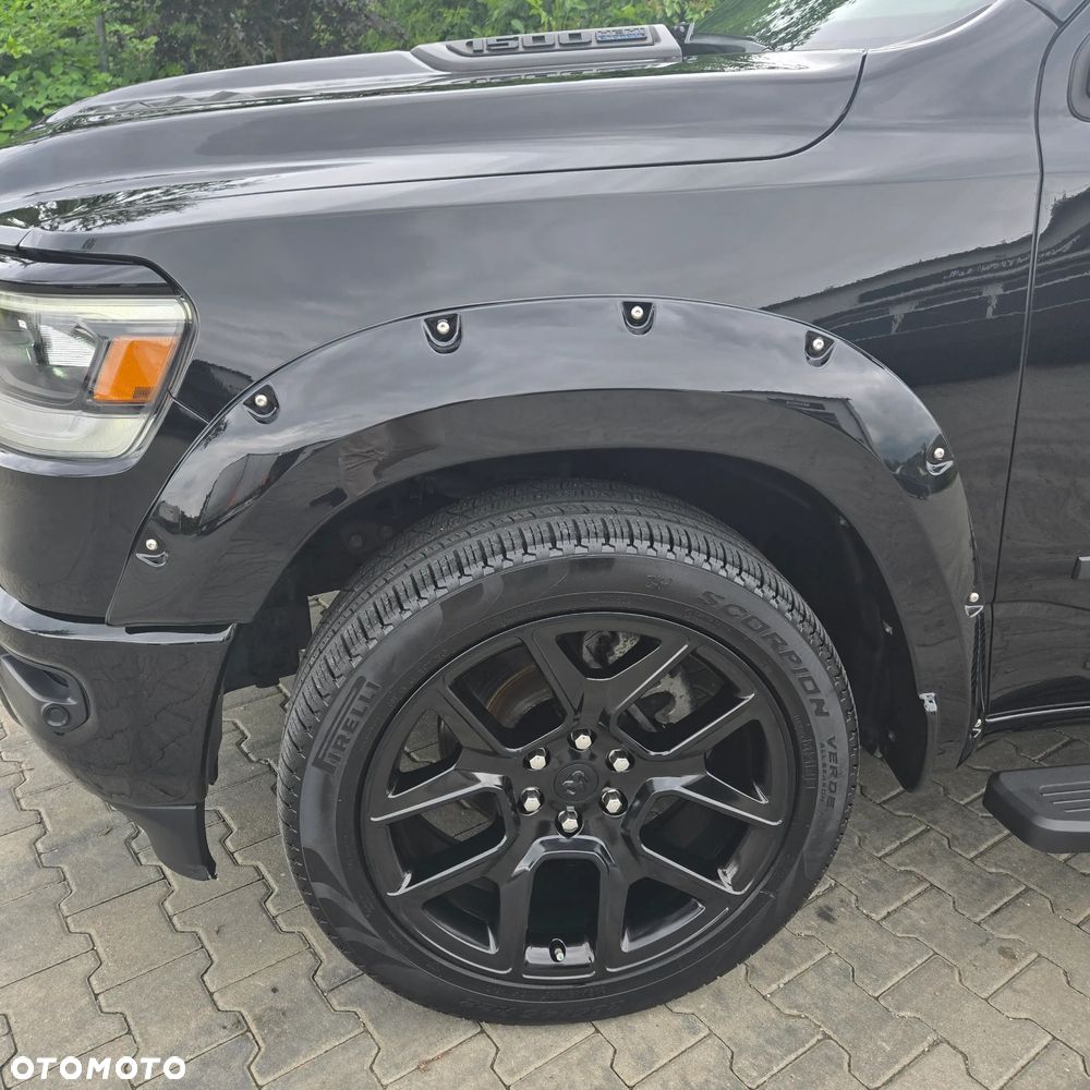RAM 1500 Crew Cab Sport - 3