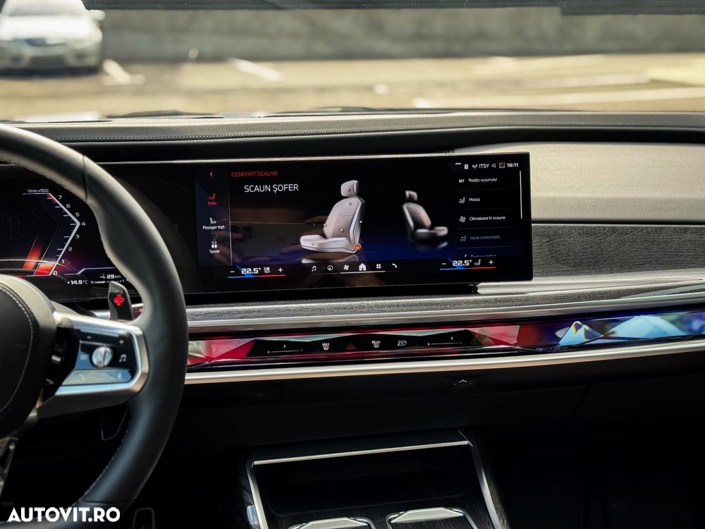 BMW M7 M760e xDrive - 23