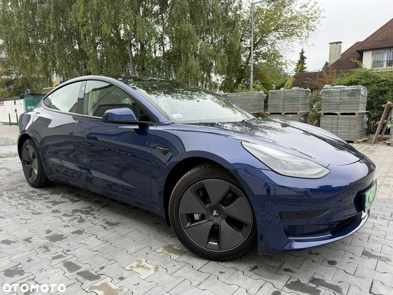 Tesla Model 3 - 3