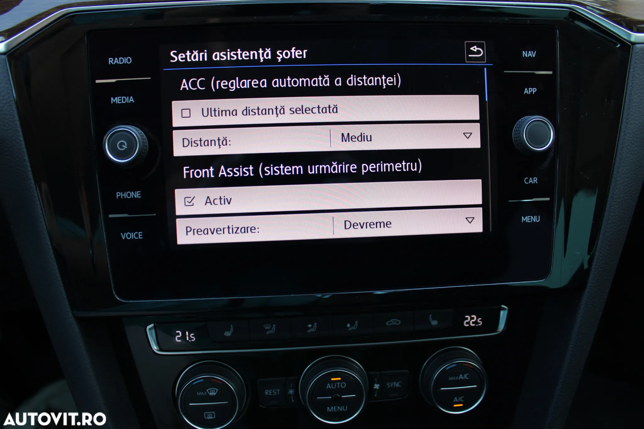 Volkswagen Passat 2.0 TDI (BlueMotion Technology) Highline - 23