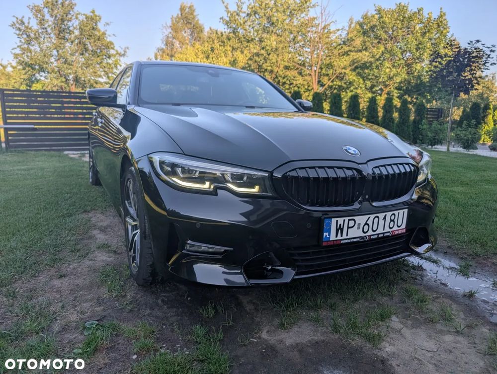 BMW Seria 3 320d Sport Line - 9