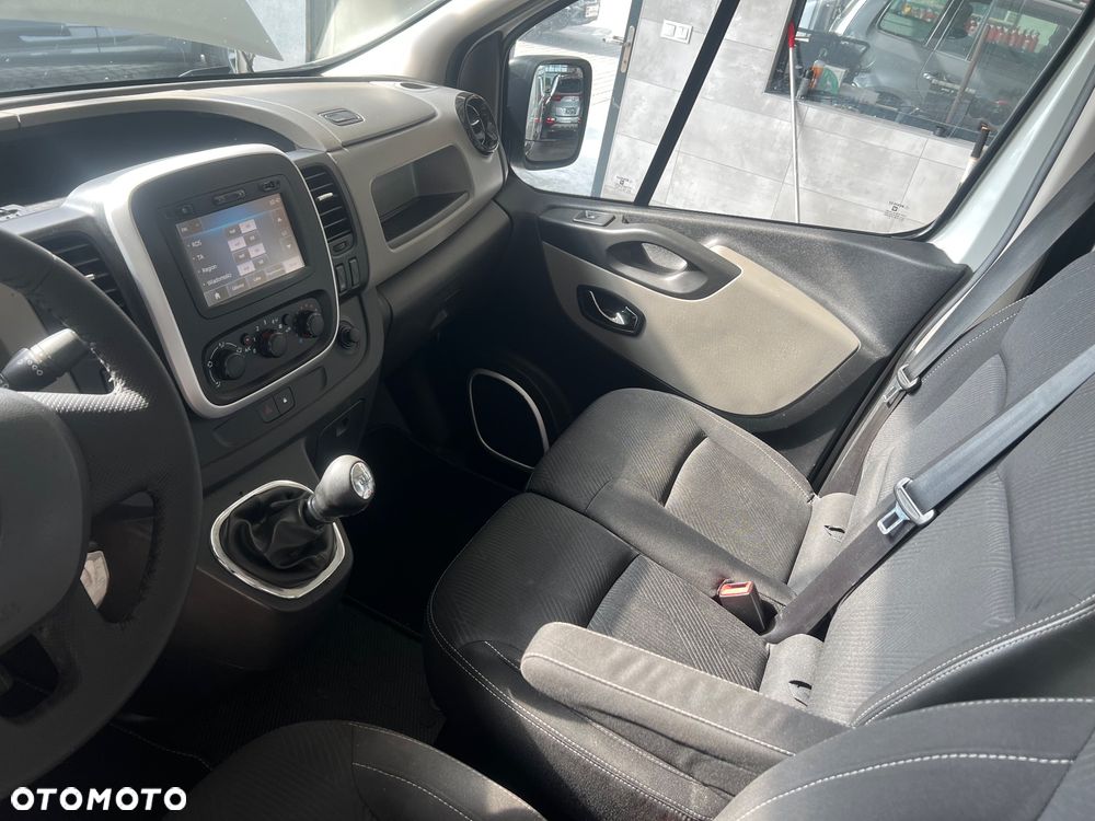 Renault Trafic - 11