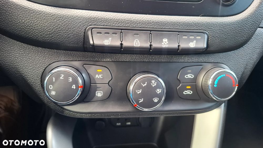 Kia Ceed 1.6 GDI Fifa World Cup Edition - 14