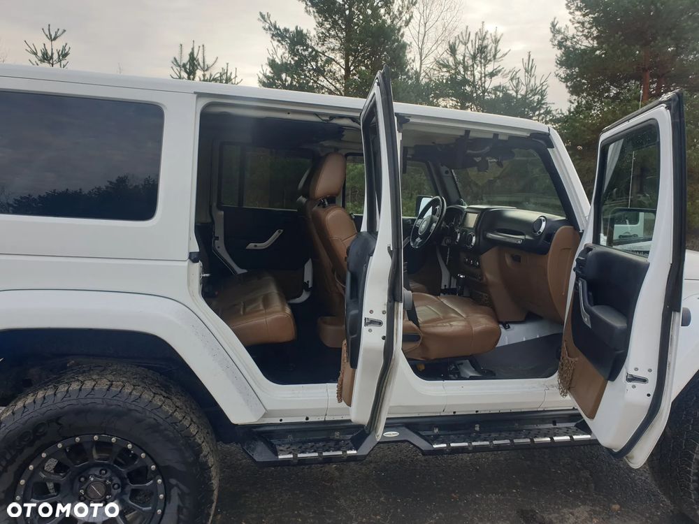 Jeep Wrangler Unlimited 3.8 Automatik Sahara - 17