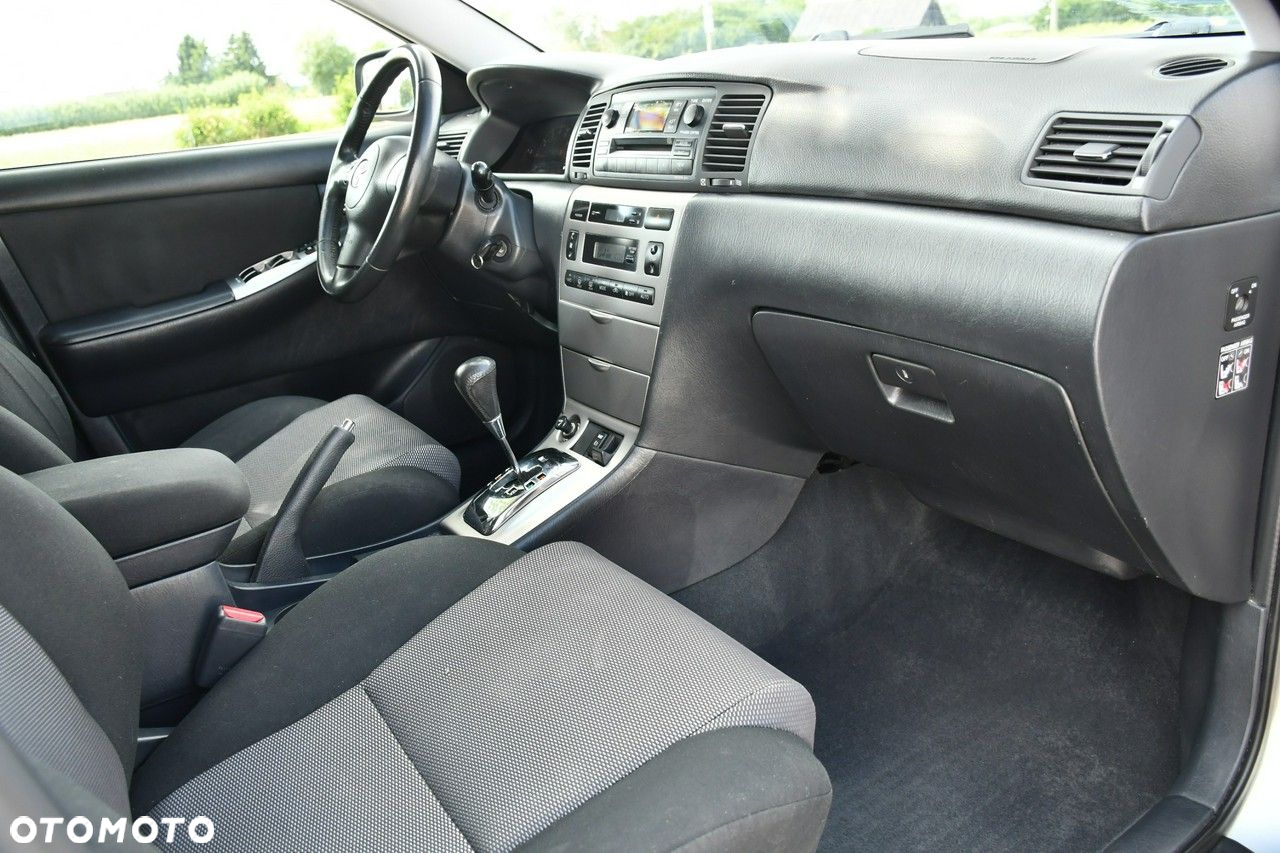 Toyota Corolla - 34