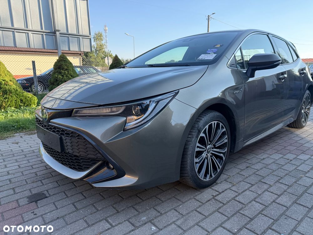 Toyota Corolla 1.8 Hybrid Business Edition - 1