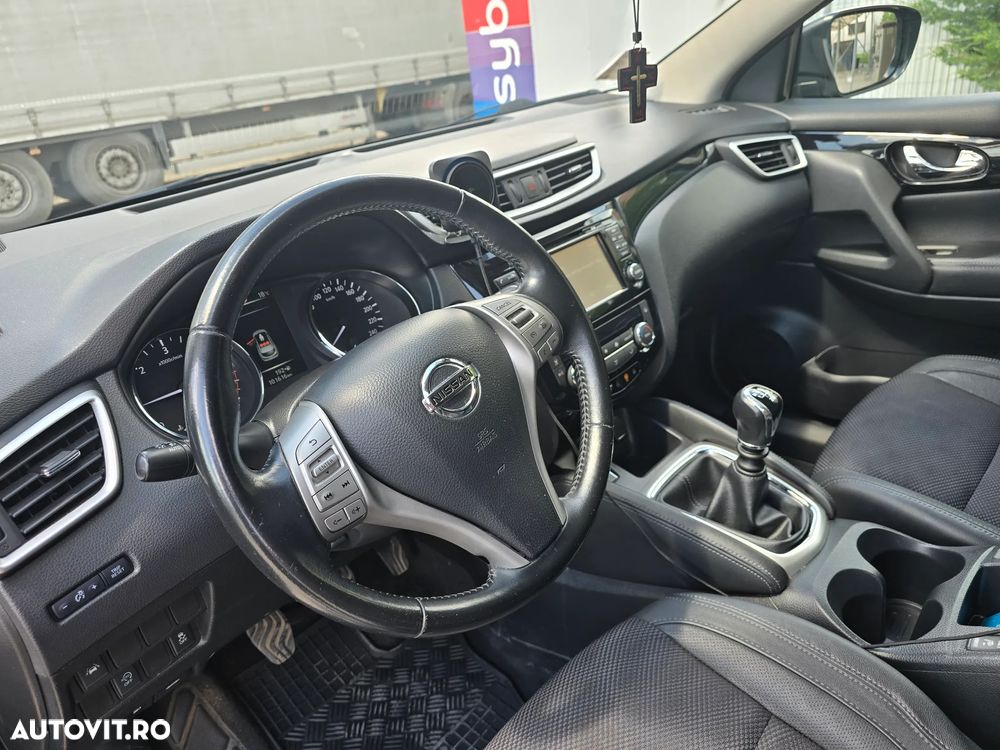 Nissan Qashqai 1.6 DCI Start/Stop 4X4-i Tekna - 2