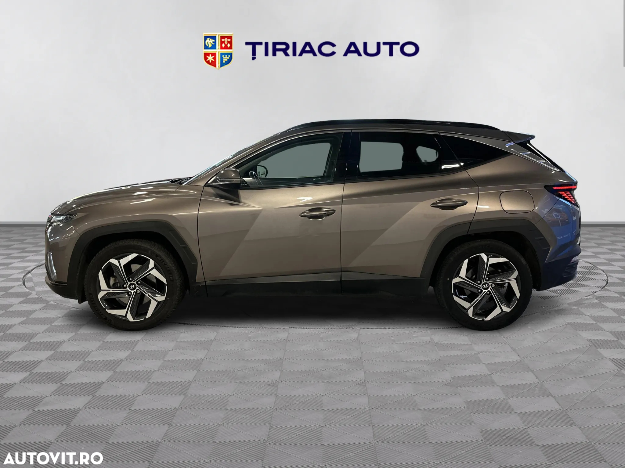 Hyundai Tucson - 2