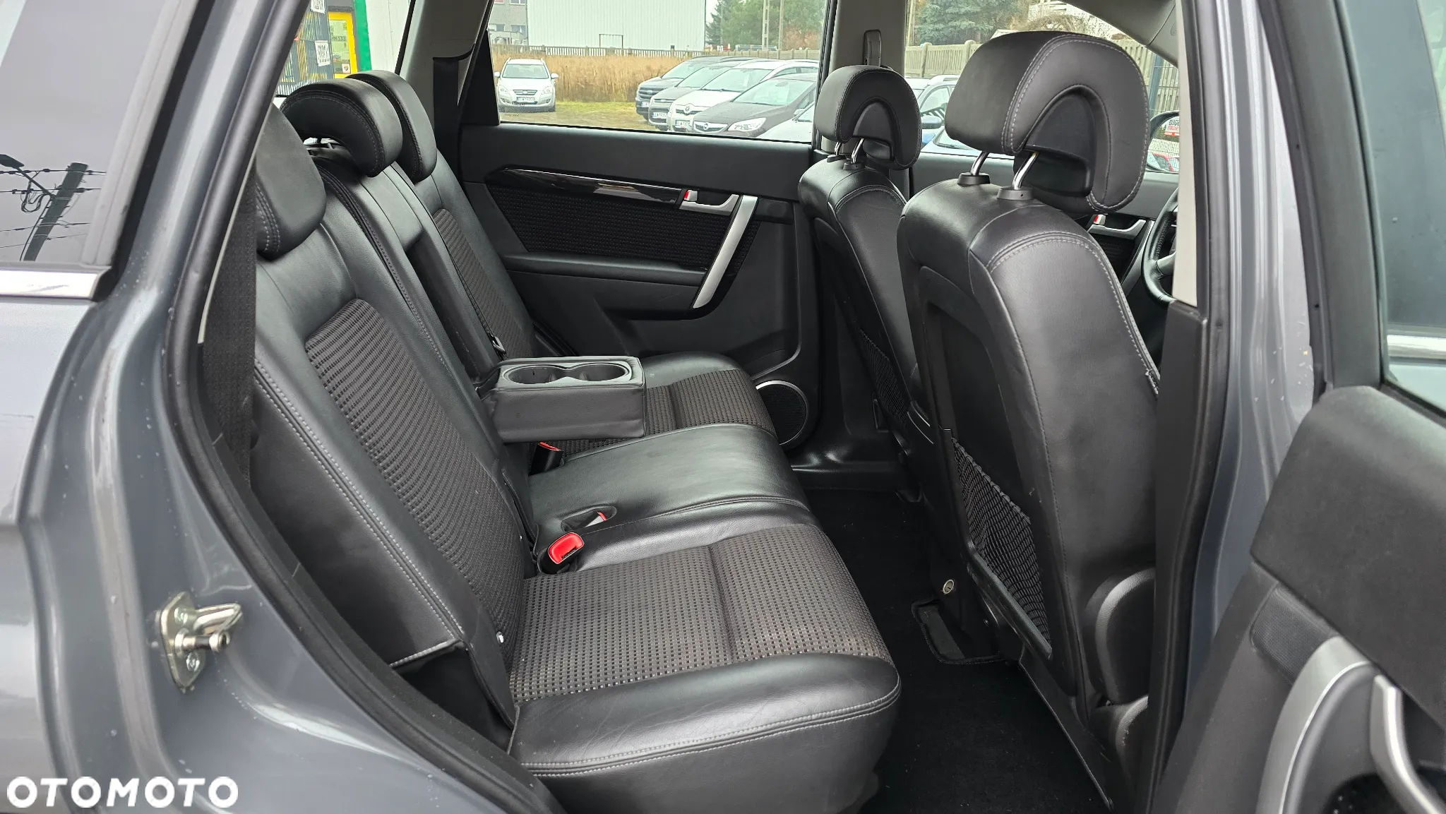 Chevrolet Captiva 2.4 2WD Travel Edition - 18