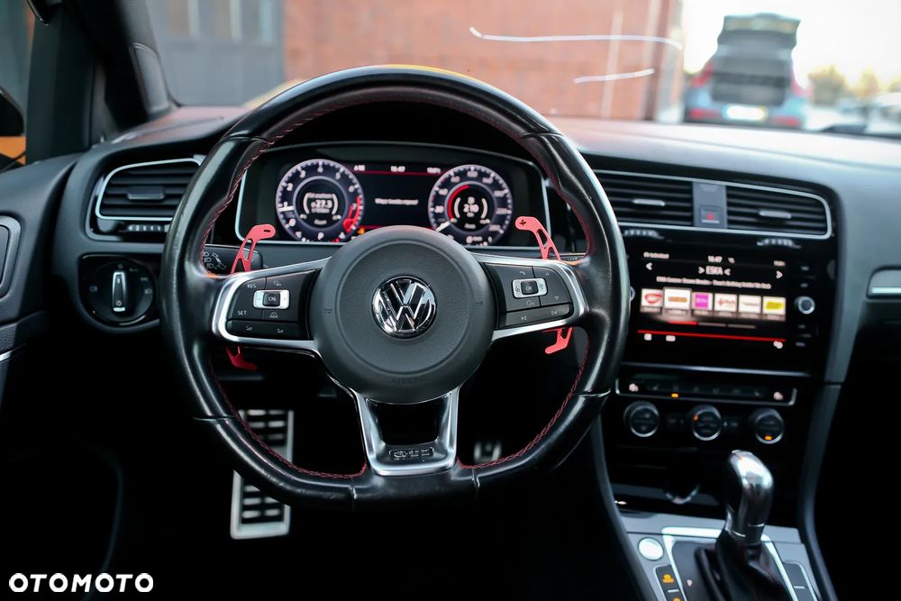 Volkswagen Golf GTI (BlueMotion Technology) DSG - 22