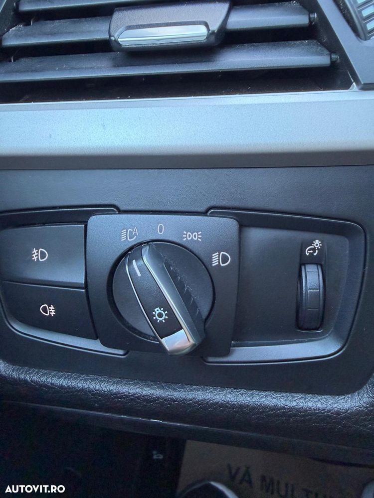 BMW Seria 3 318d - 13