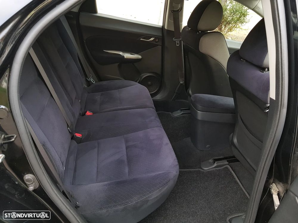 Honda Civic 1.8 Sport - 40