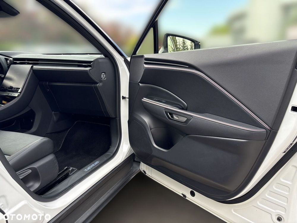 Lexus LBX 1.5 Hybrid Emotion - 19