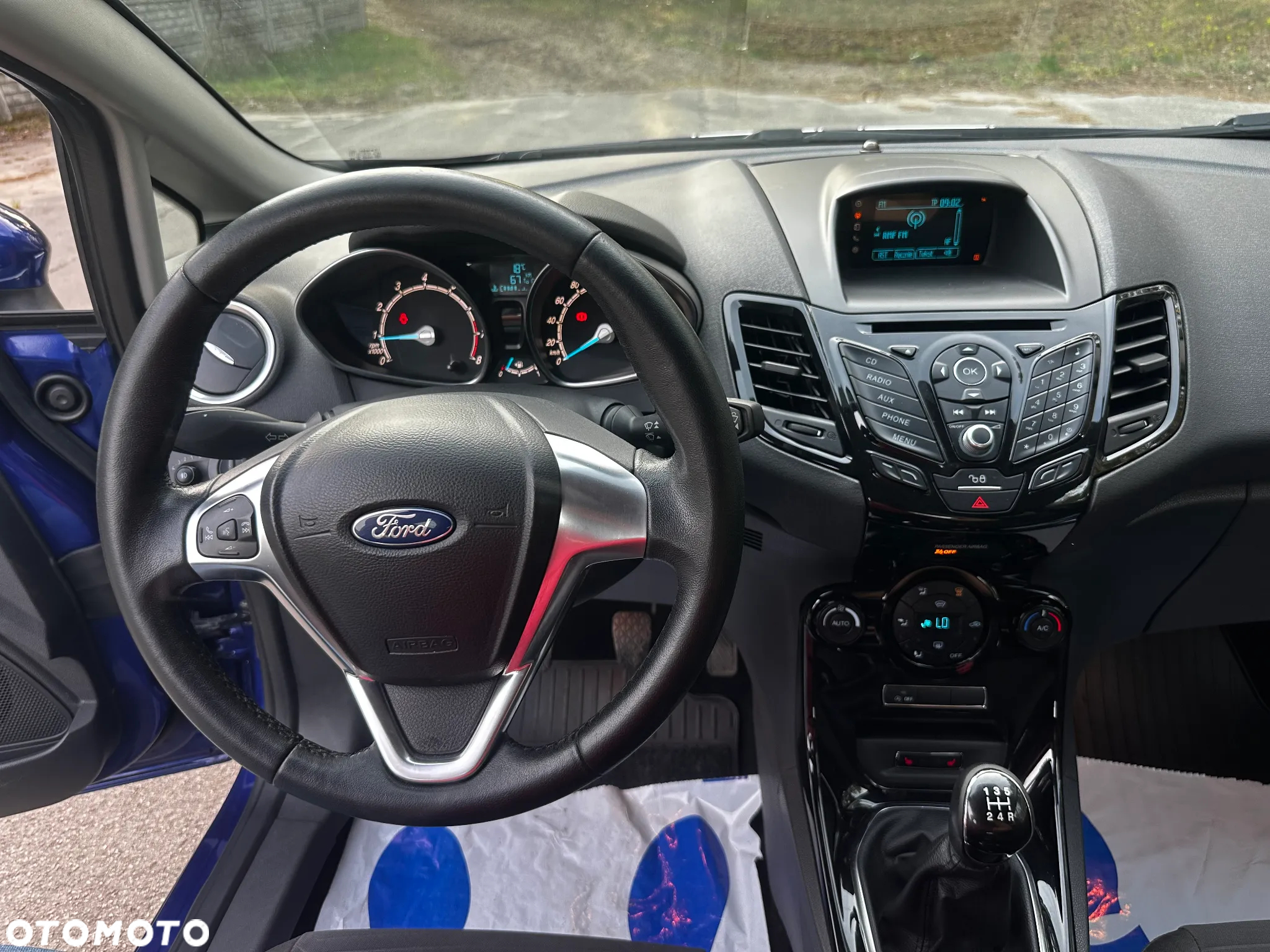 Ford Fiesta - 32