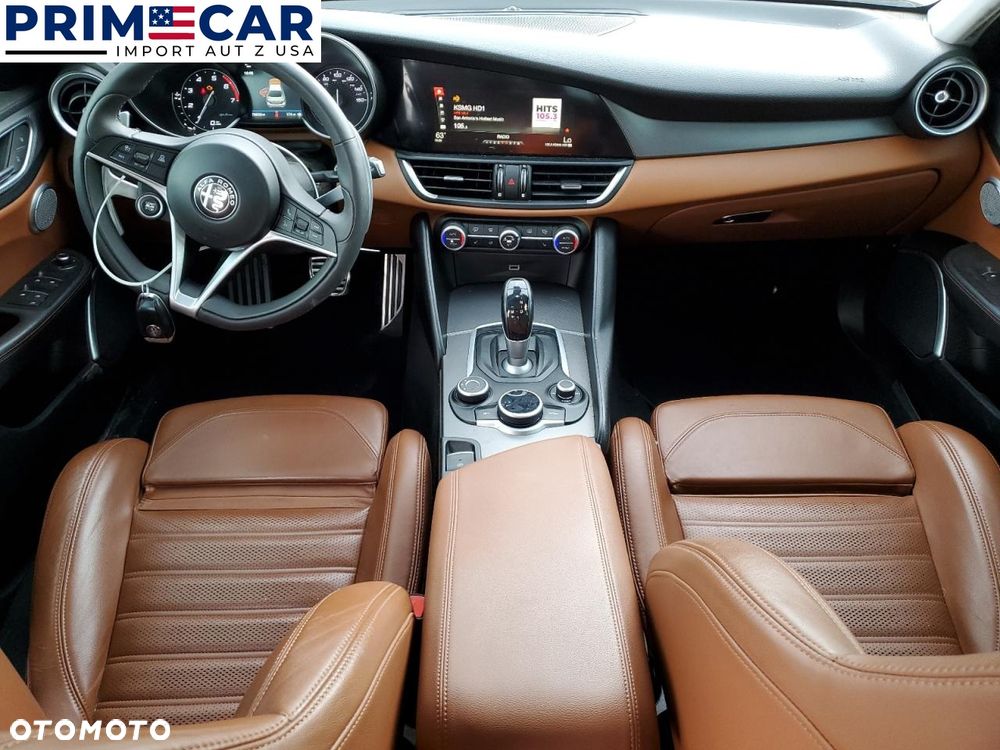 Alfa Romeo Giulia - 11
