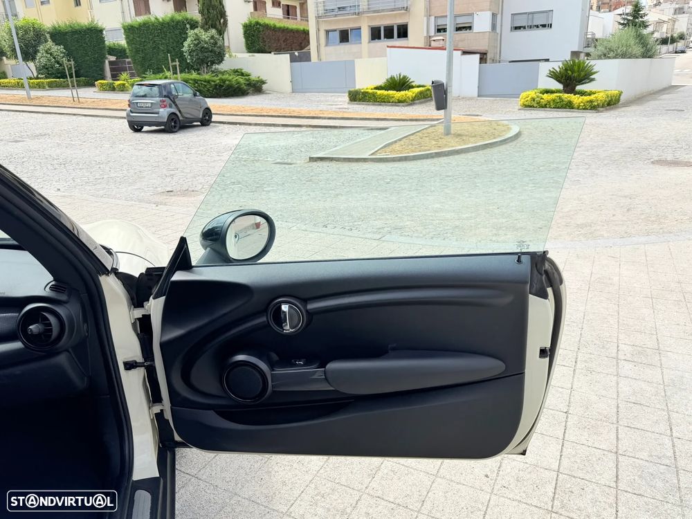 MINI 3 Portas Cooper D Seven - 32