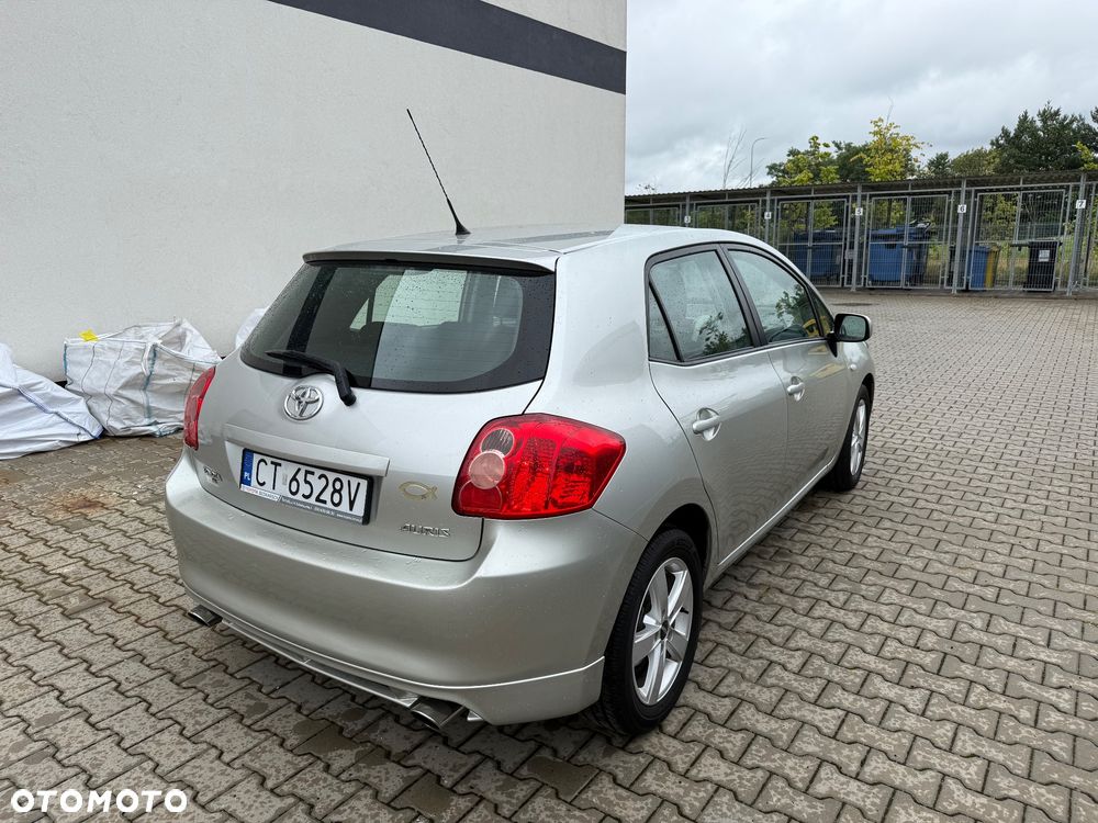 Toyota Auris 1.6 VVT-i Premium MM - 7