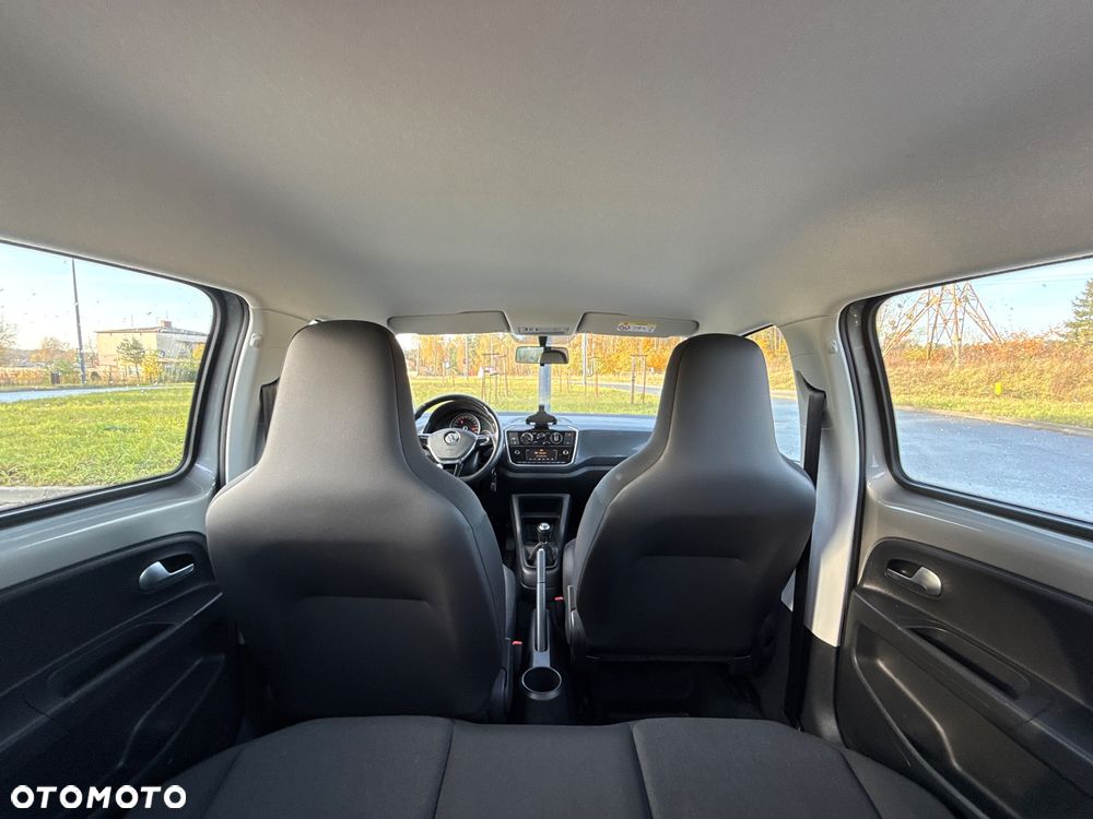 Volkswagen up! 1.0 move - 17