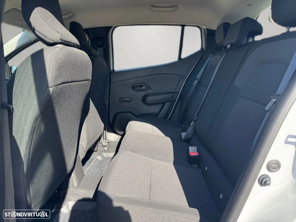 Dacia Sandero - 11