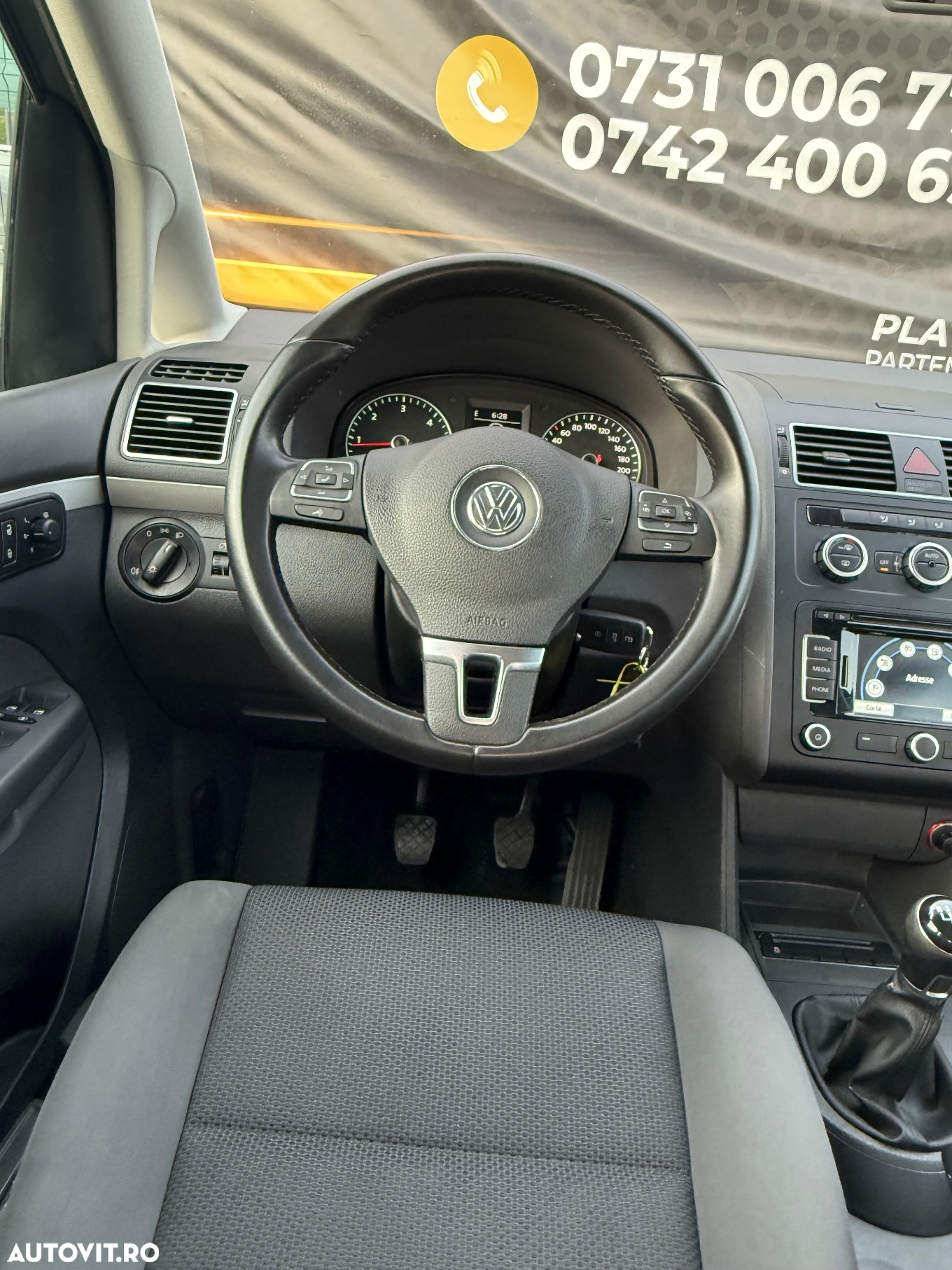 Volkswagen Touran 1.6 TDI BlueMotion Technology Comfortline - 22