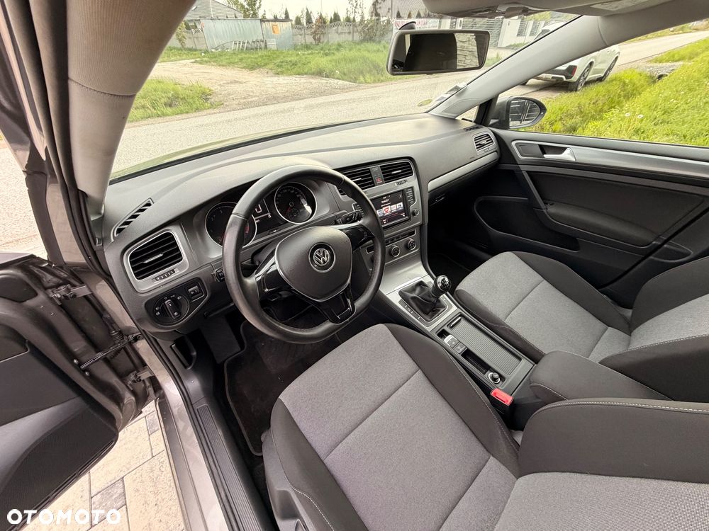 Volkswagen Golf 1.6 TDI BlueMotion Comfortline - 18
