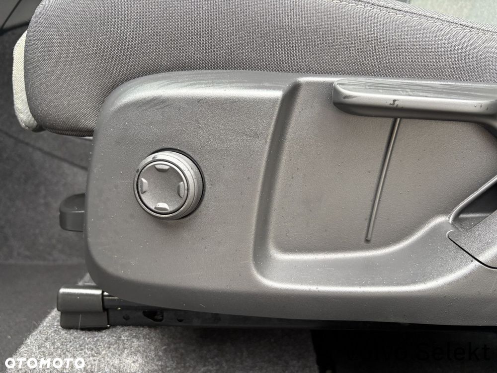 Volvo XC 40 - 11