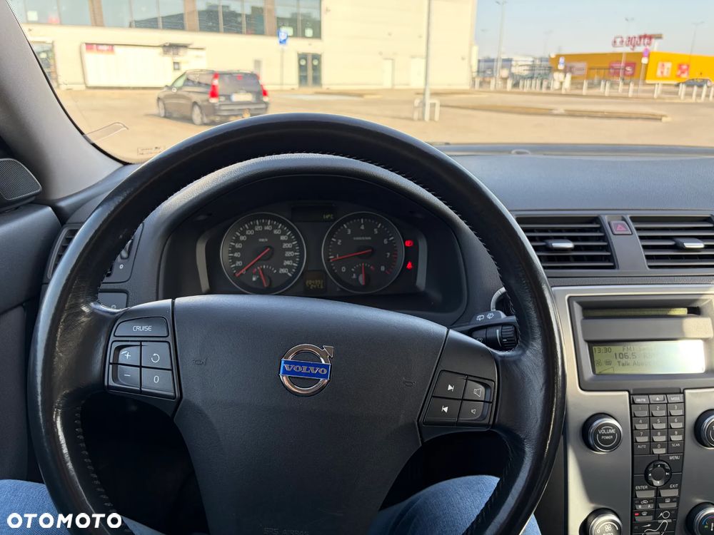 Volvo V50 1.8 - 8
