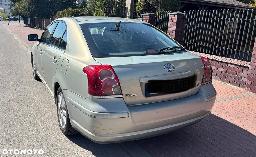 Toyota Avensis - 3