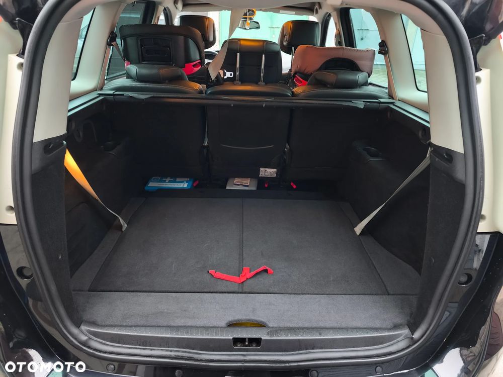 Renault Scenic dCi 150 Automatik Bose Edition - 23