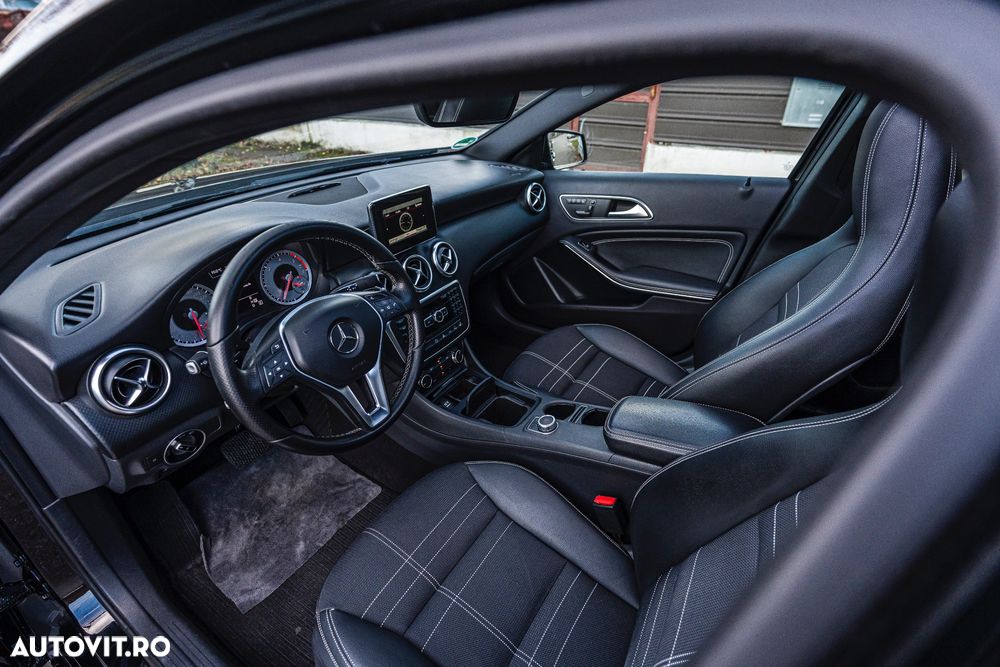 Mercedes-Benz A 180 CDI 7G-DCT AMG Line - 29