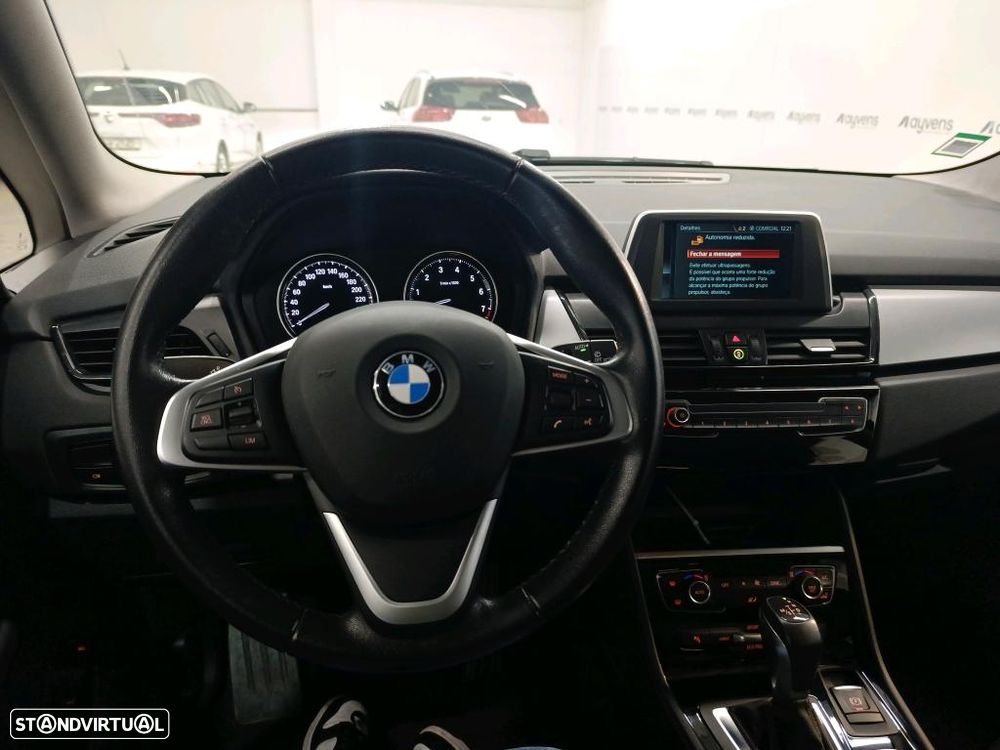 BMW 225xe Active Tourer - 6