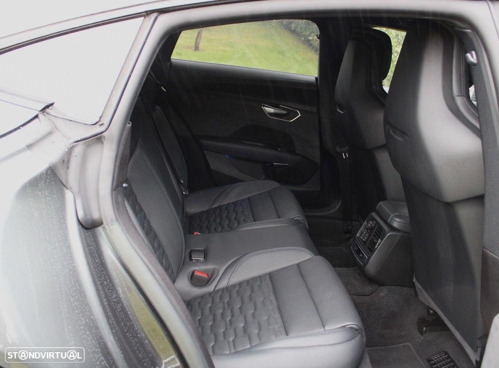 Audi e-tron GT quattro - 45