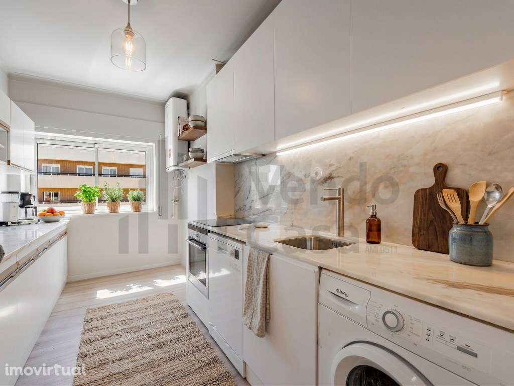 Arrenda-se T1 - Braga à Av. Liberdade - Grande imagem: 5/23
