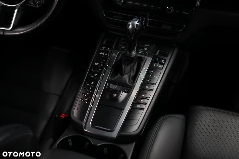 Porsche Macan Standard - 7