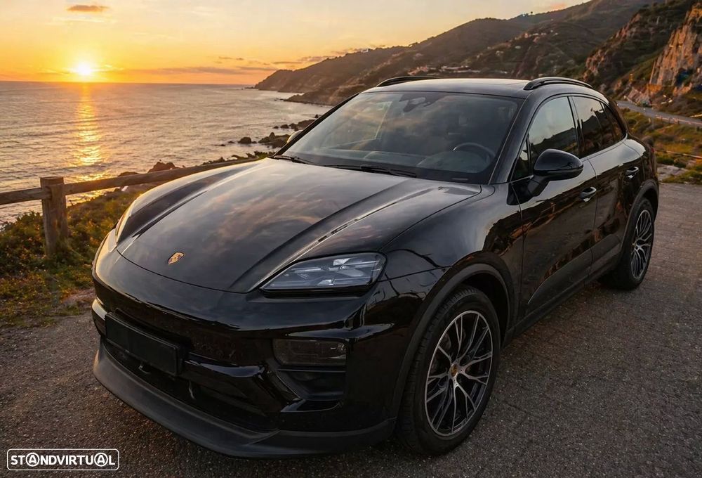 Porsche Macan Electric 4 - 1