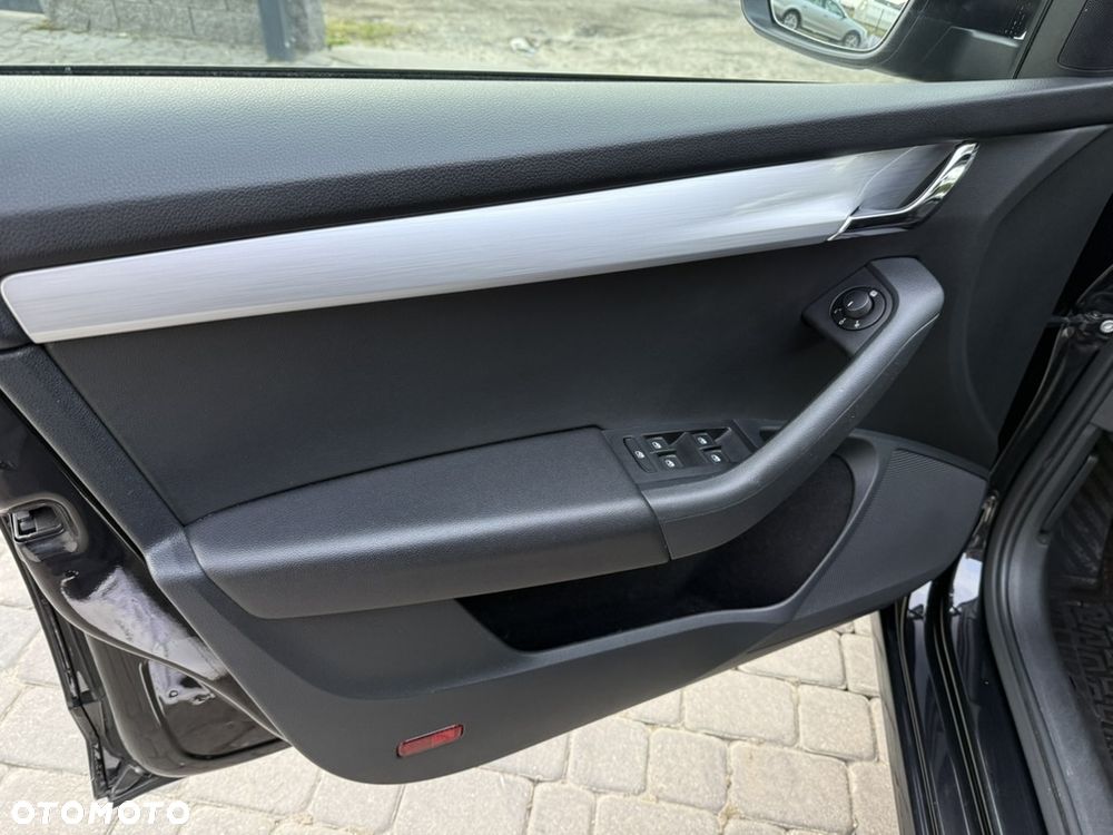 Skoda Octavia 1.6 TDI Ambition DSG - 16