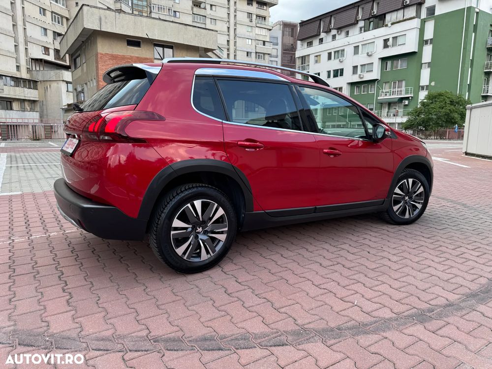 Peugeot 2008 PureTech 110 Stop&Start EAT6 Allure - 8
